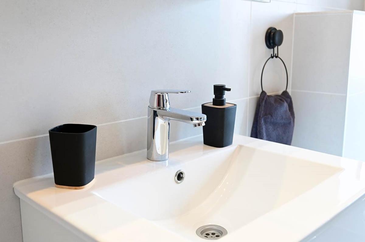 Apartment D & Studio L Dobrinj Εξωτερικό φωτογραφία