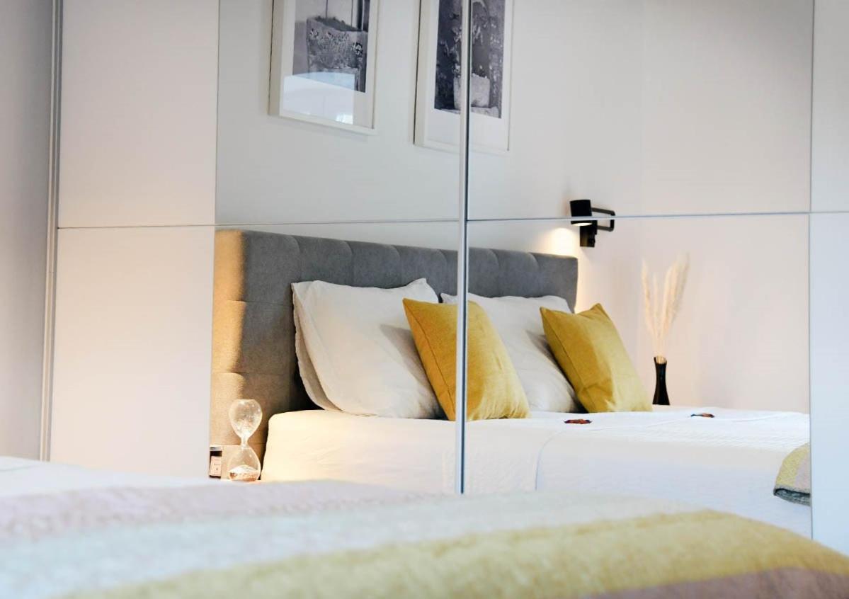 Apartment D & Studio L Dobrinj Εξωτερικό φωτογραφία